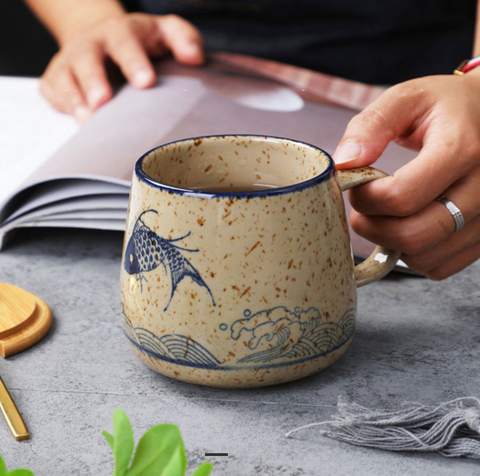 TAZA DE CERÁMICA ORIENTAL KOI 350 ML