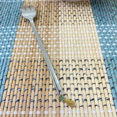 TENEDOR PLATEADO DE DISEÑOS FRUTALES C/U - MR & MRS TEACUP