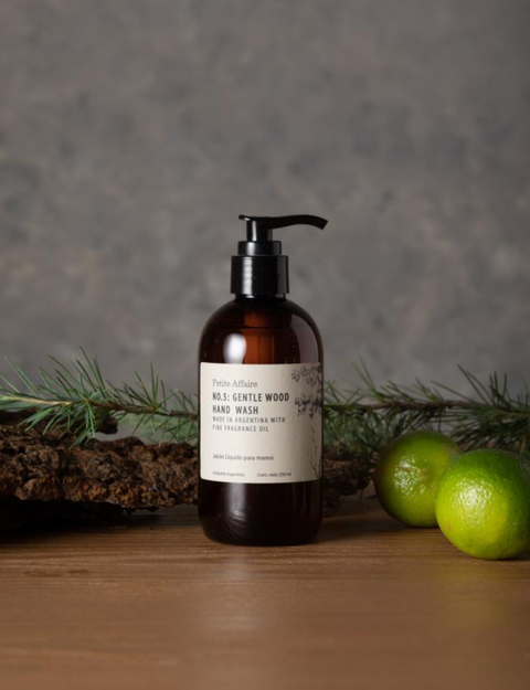 JABÓN LIQUIDO GENTLE WOOD 250 ML