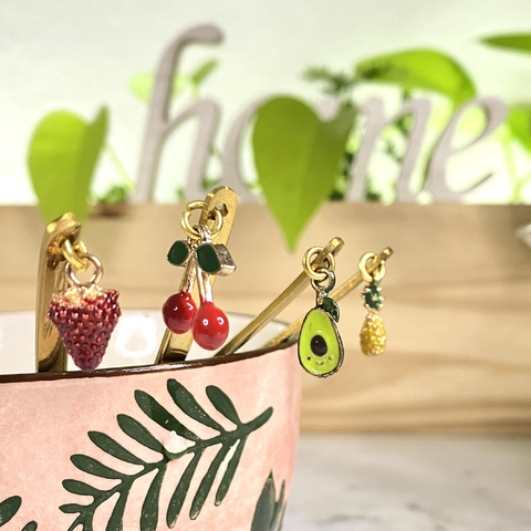 CUCHARA DE TÉ CON DIJE FRUTAL DORADO C/U