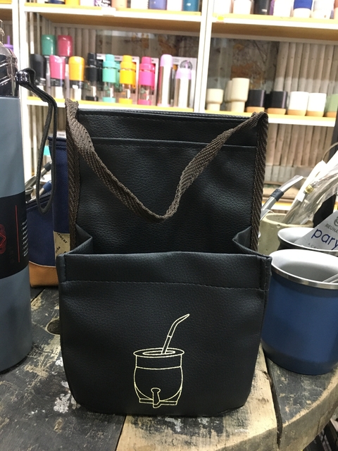 PORTA MATE PARA VIAJAR EN AUTO ECO CUERO