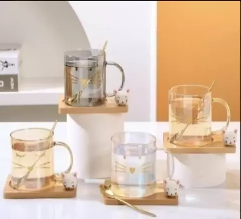 TAZA DE VIDRIO CON PLATO DE BAMBÚ