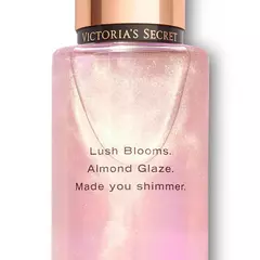 Body splash Victoria's Secret, Velvet Petals Shimmer - comprar online