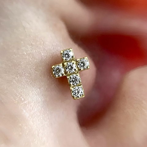 LABRET TITÂNIO CRUZ CRAVEJADA ZIRCÔNIAS - comprar online