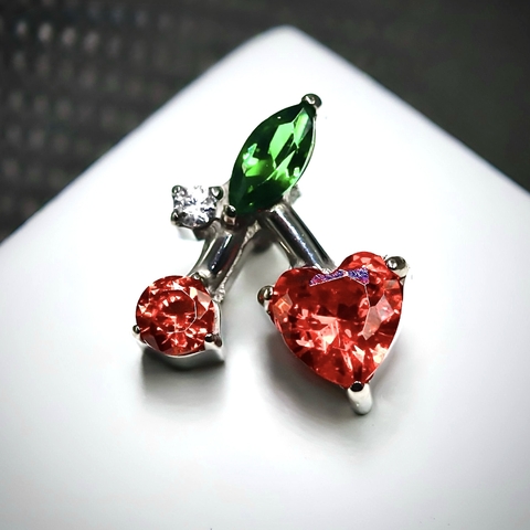 LABRET TITÂNIO CEREJA CORAÇÃO ZIRCÔNIAS - comprar online