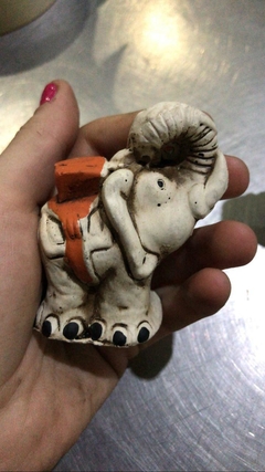 MINI ADORNO ELEFANTE PINTADO DE RESINA - comprar online