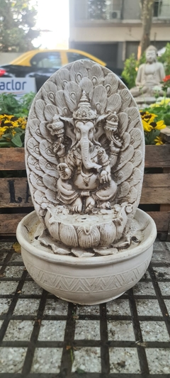 FUENTE MEDIANA GANESHA 40X28X28 DE RESINA