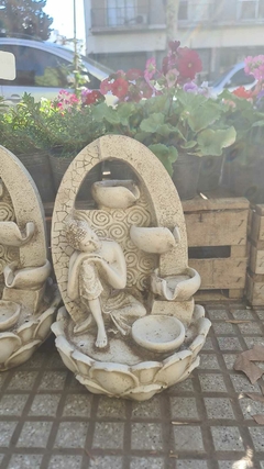 FUENTE MEDIANA SOÑADOR RESINA 40CM