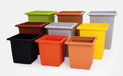 MACETA PIRAMIDAL T.A PLASTIC