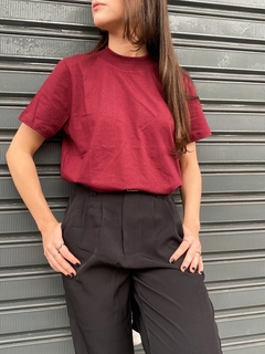 Calça de Pantacourt de Alfaiataria - Preta - comprar online