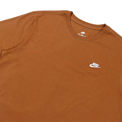 Camiseta Nike Club Tee Marrom - comprar online