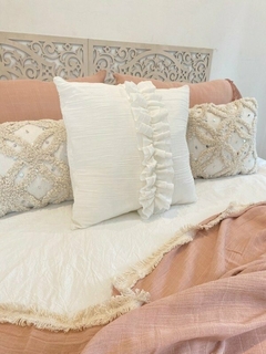 Almohadón Lisboa off white (TEX81) - La Fontana Deco