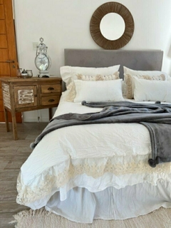 Acolchado Aitana off white (TEX316)