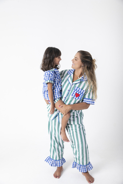 Pijama MIX com bordado de coração