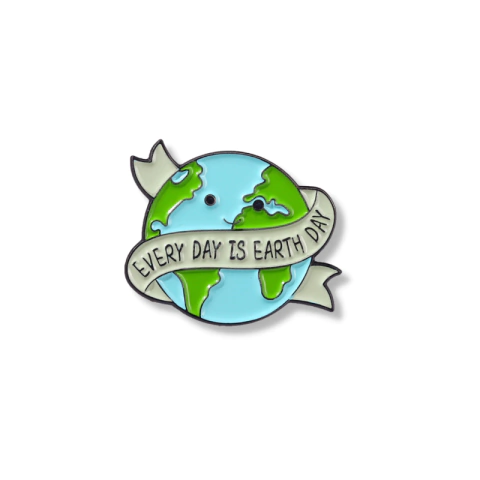 Pin Tierra earth day