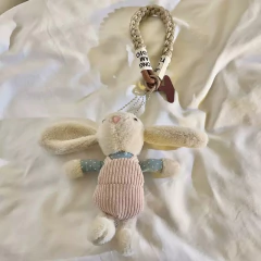 Llavero / Colgante / Correa Celular Bunny Overol en internet