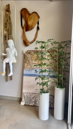 Escultura Menina no Balanço - loja online