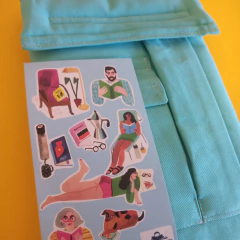 Funda acolchada celeste crema del cielo + Plancha de stickers de María Luque - comprar online