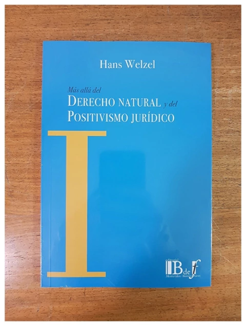 Mas Alla Del Derecho Natural y del Positivo Juridico