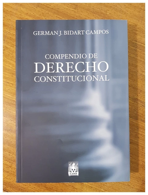 Compendio de derecho constitucional