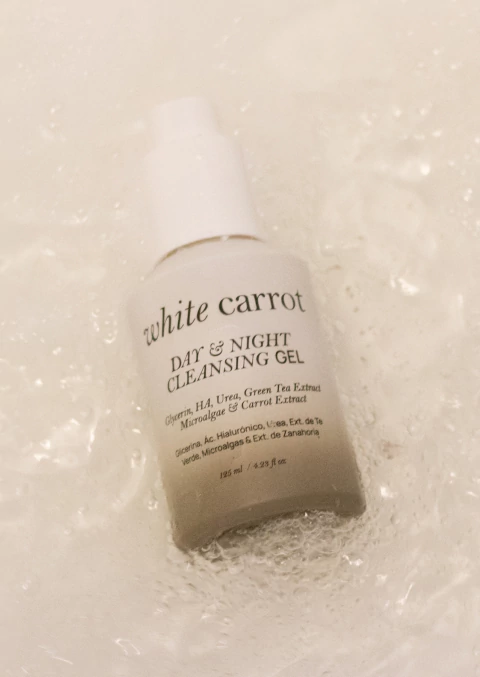 DAY & NIGHT CLEANSING Gel - 125ml en internet