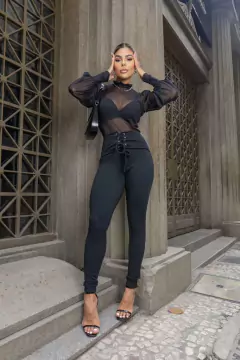 BLUSA TULE GOLA BABADO