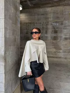 PONCHO STELA na internet