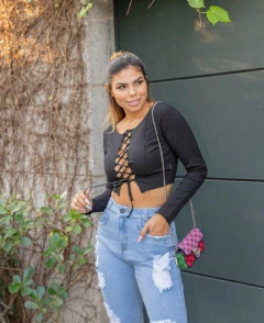 Cropped Brenda na internet