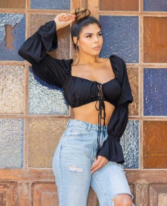 Cropped Celly