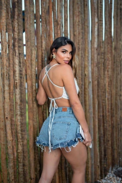 Cropped Amarração com Paete na internet