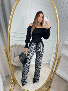 Cropped Carla - comprar online