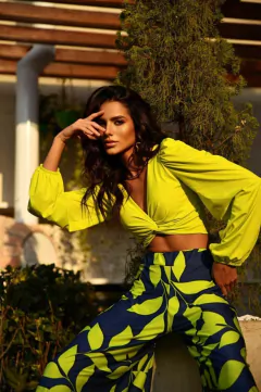 CROPPED LEMONADE