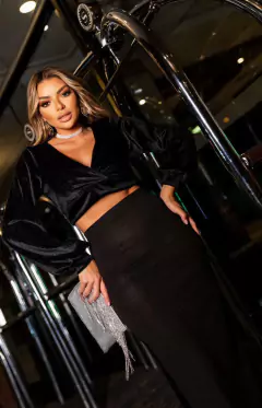 Cropped Mel Veludo Shine Preto na internet