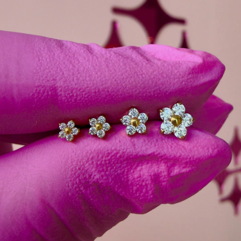 Labret Florzinhas Gold - comprar online
