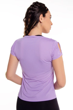 BLUSA DETALHE EM GOTA - comprar online