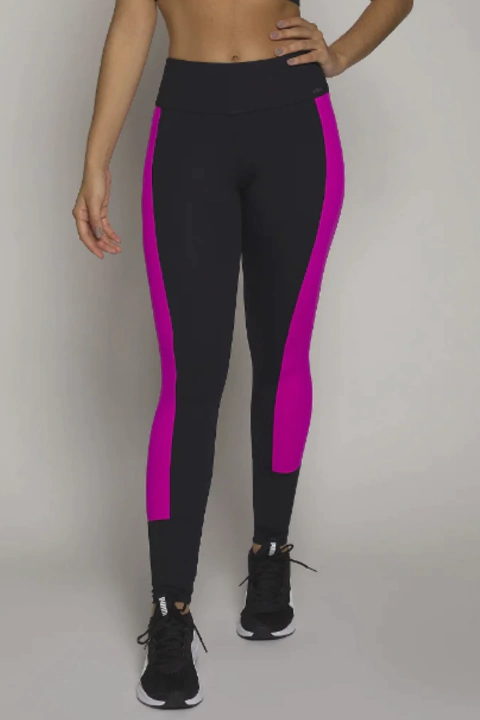 LEGGING COM RECORTE SELENE