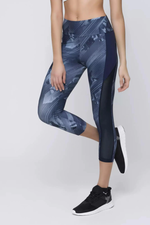 CORSÁRIO ESTAMPADO AZUL MARINHO COM RECORTE