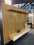 Painel suspenso ripado de 2,23 x 2,50 100% MDF com 2 gavetas com LED