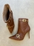 Imagem do Bota Salto Fino Tiras Fivelas Caramelo Ariana
