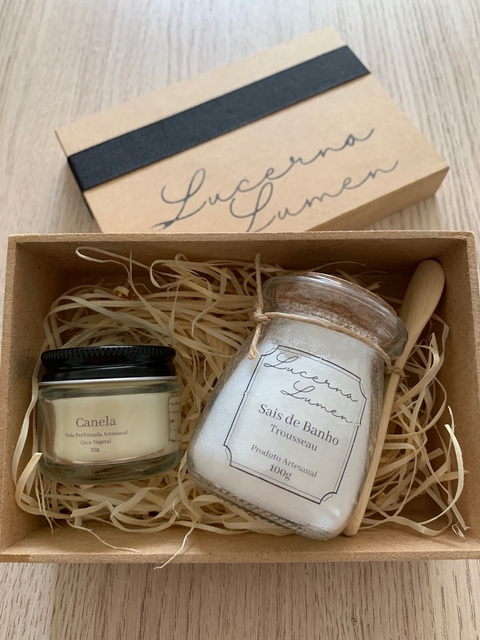 Kit mini vela + sais de banho na caixa