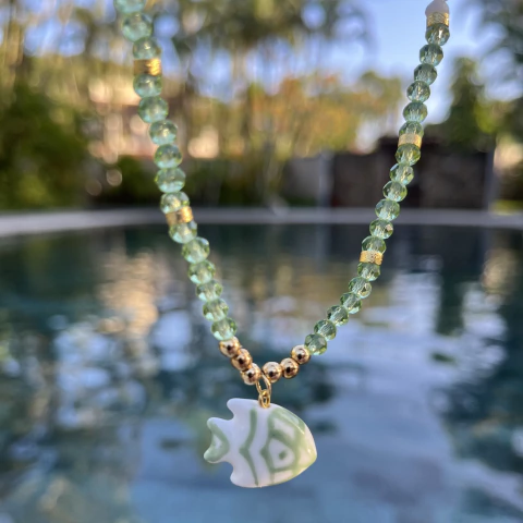 Choker Peixe de Cristais Ouro