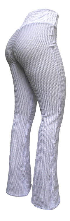 Calça flare branca, tam. G(44), tecido colmeia - comprar online