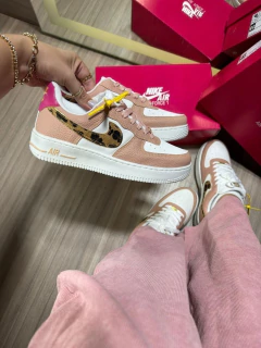 AIRFORCE 1 ONÇA - Tay calçados