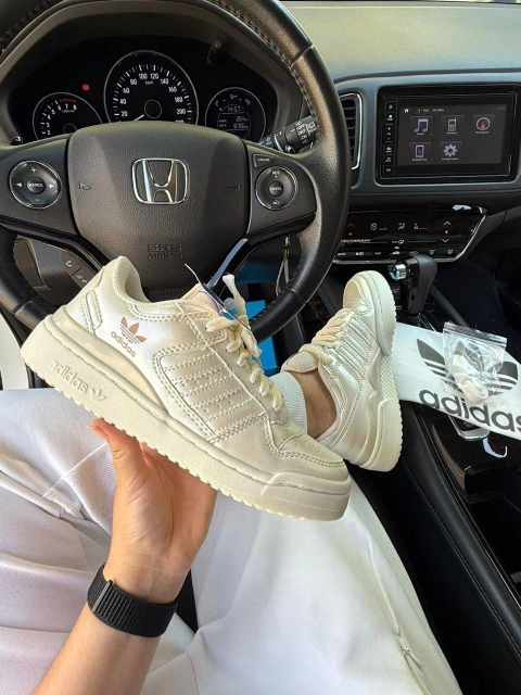 TÊNIS FÓRUM SINTÉTICO VERNIZ - comprar online