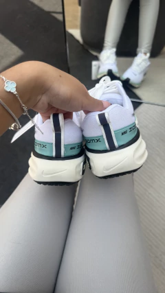 ZOOM X INVINCIBLE RUN 03 - loja online