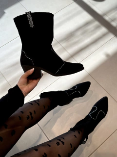 BOTA MIRELA CARMUÇA