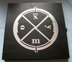 Clan Of Xymox – Vinyl Box set , num. 300 cópias, box de couro (cópia número 154/300)