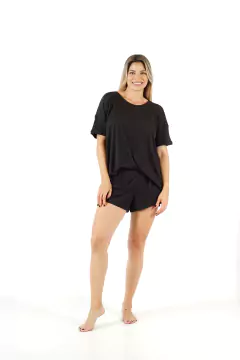 Pj. Mica Black en internet