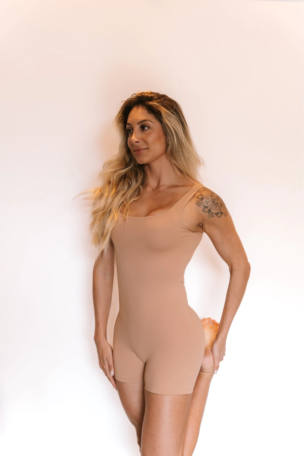 MACAQUINHO FORM CARAMEL