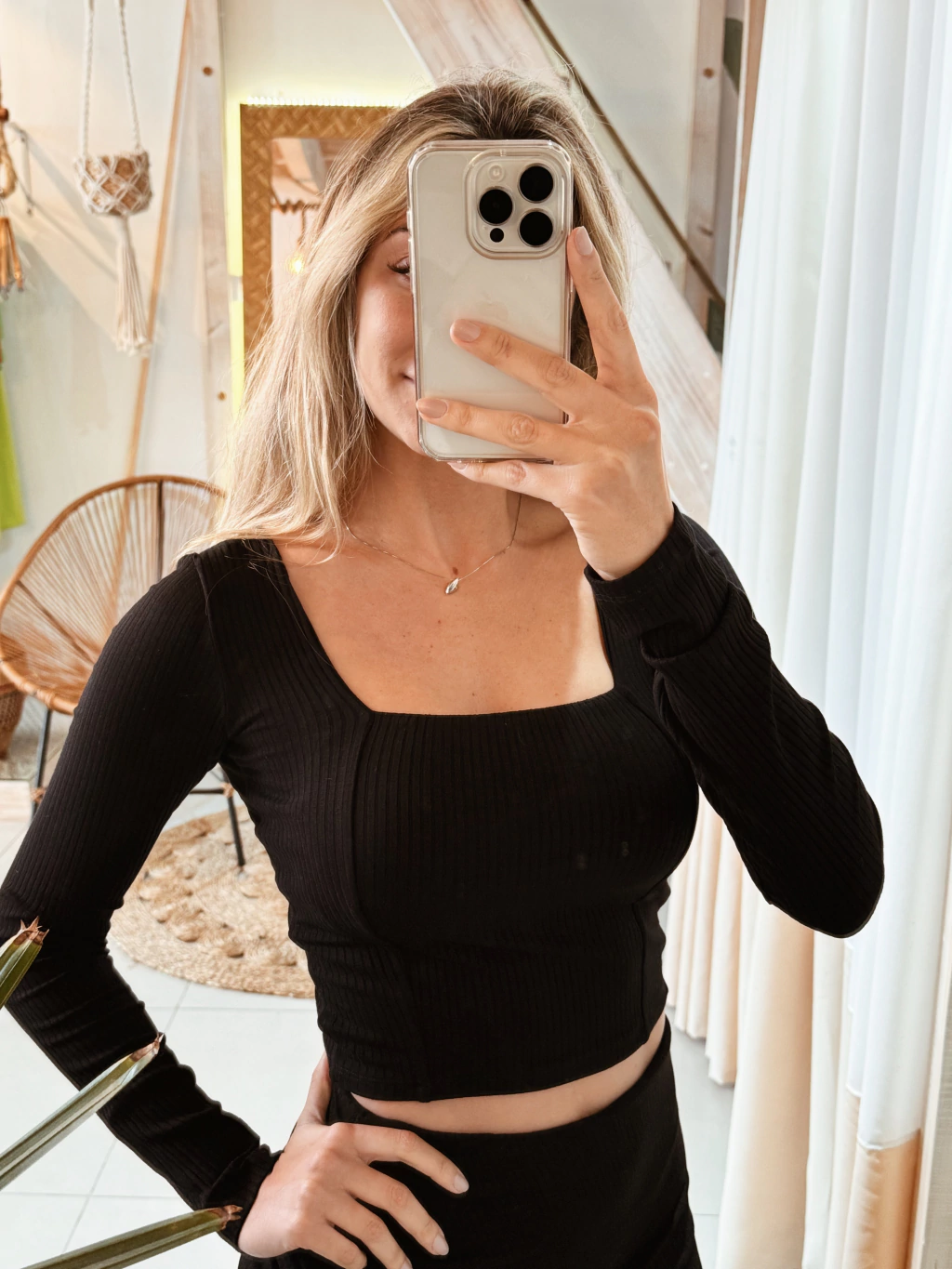 CROPPED CANELADO MAJU PRETO